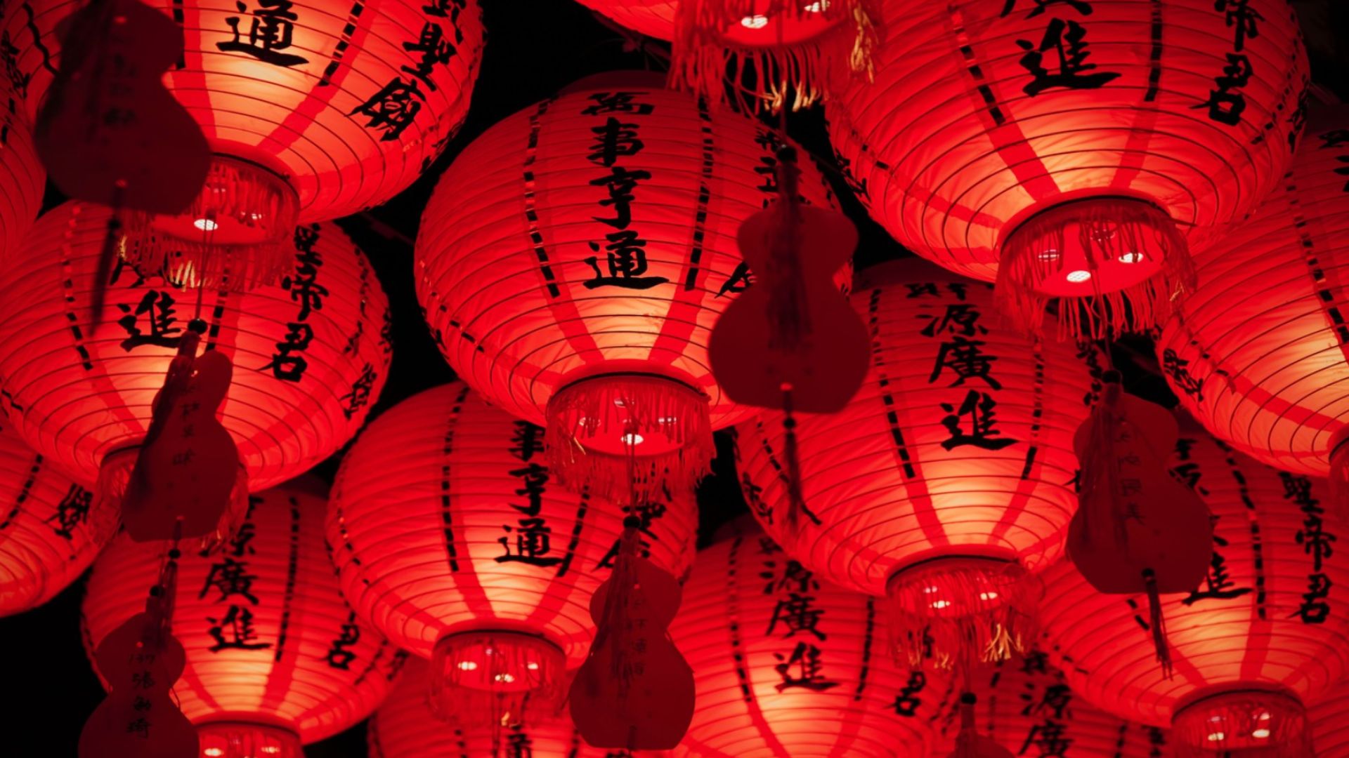 Symbolism of Colors in Chinese Culture Red as luck and happiness