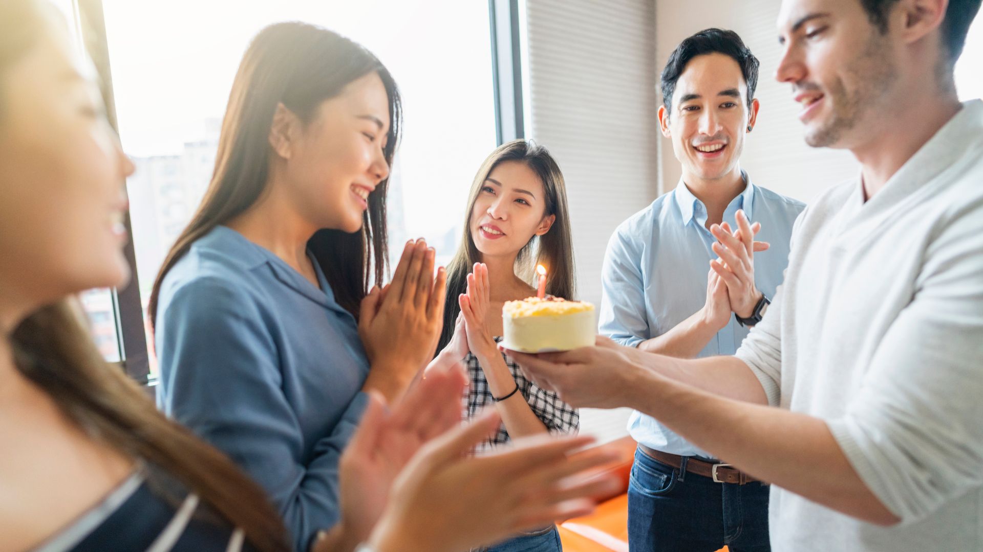 Formal Birthday Greetings in Japanese