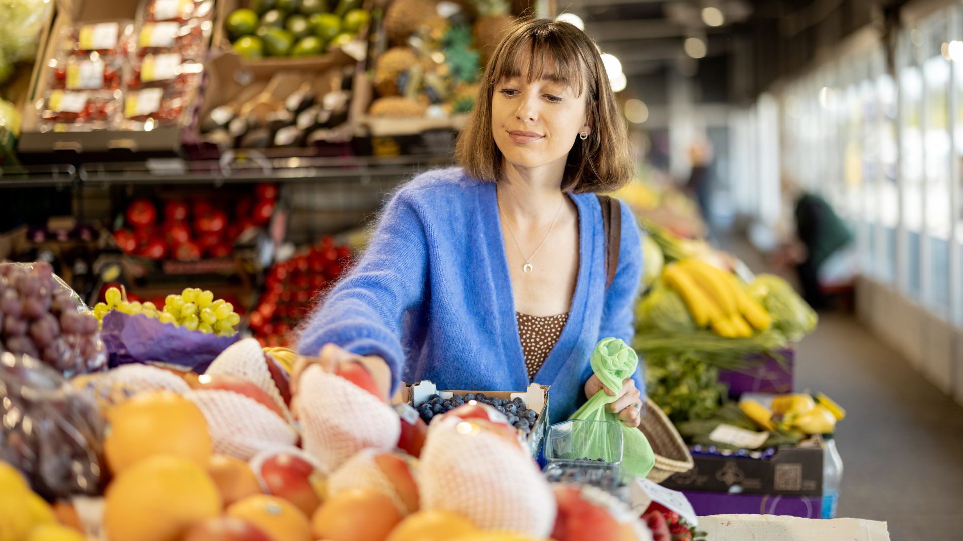 Shopping at the Market in Spanish